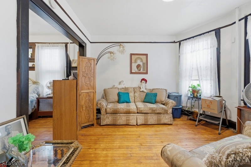 53 Grove Ter Property Photo 7