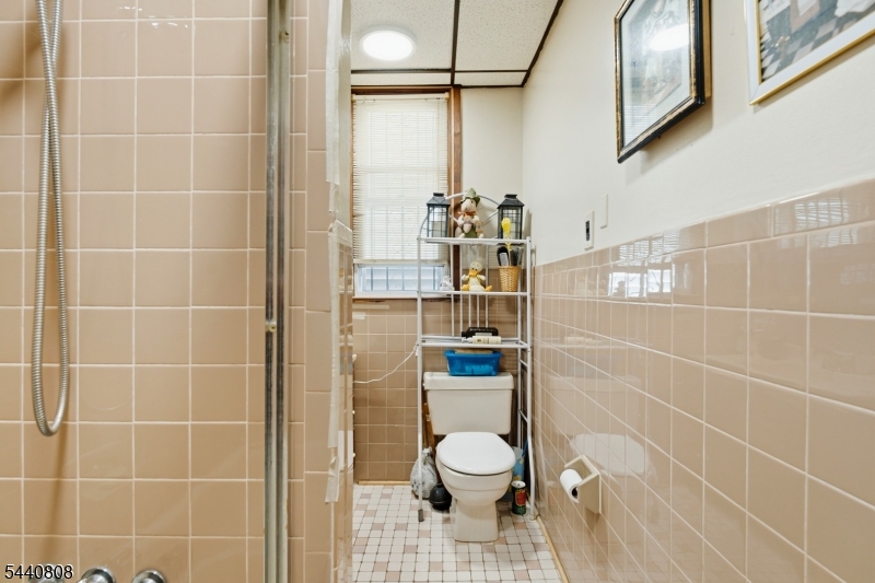 53 Grove Ter Property Photo 19