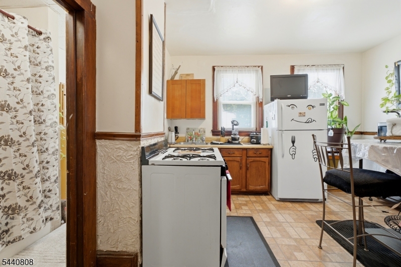 53 Grove Ter Property Photo 29