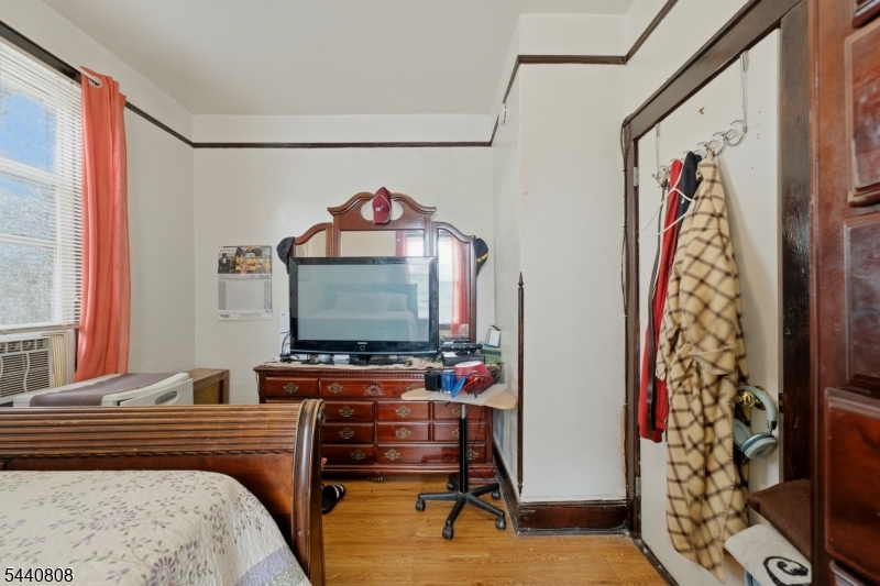 53 Grove Ter Property Photo 36