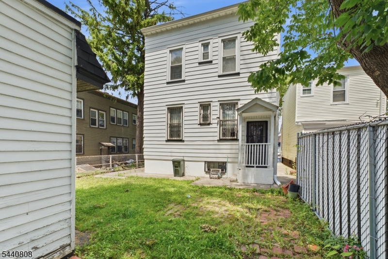 53 Grove Ter Property Photo 41