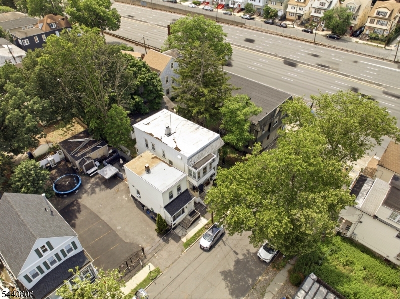 53 Grove Ter Property Photo 44