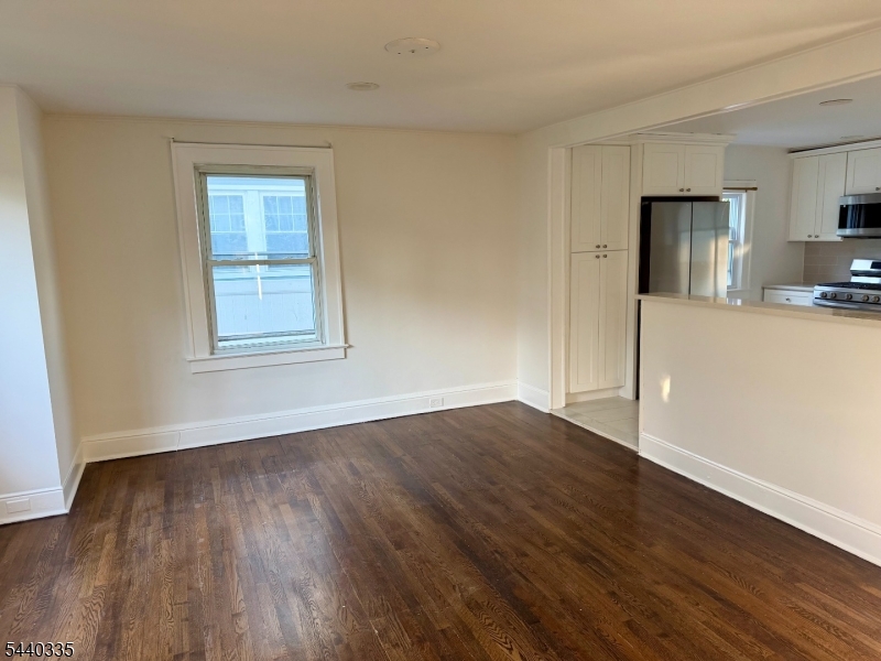 150 Fairview Ave Property Photo 4