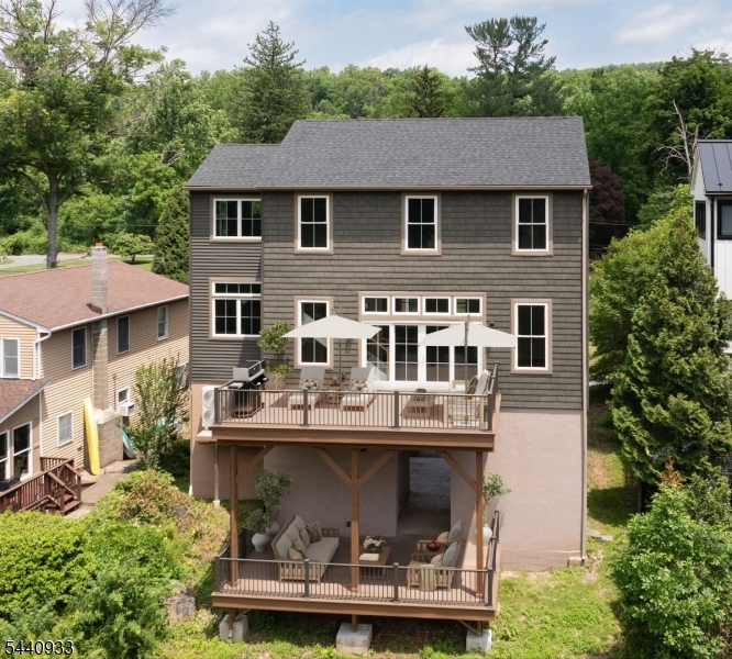159 Byram Ln Property Photo 4