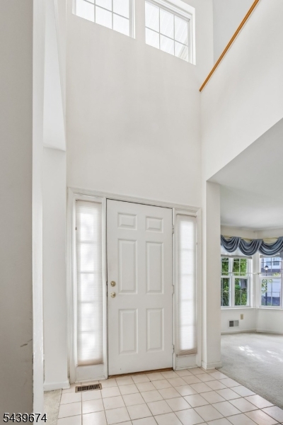 60 Woodmont Dr Property Photo 4