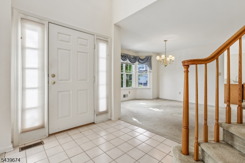 60 Woodmont Dr Property Photo 5