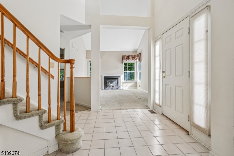 60 Woodmont Dr Property Photo 6