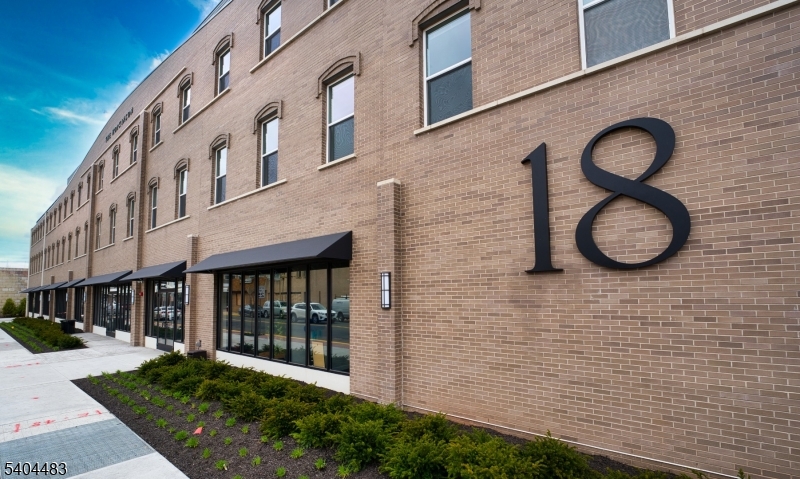 18 W Main St 313 Property Photo 1