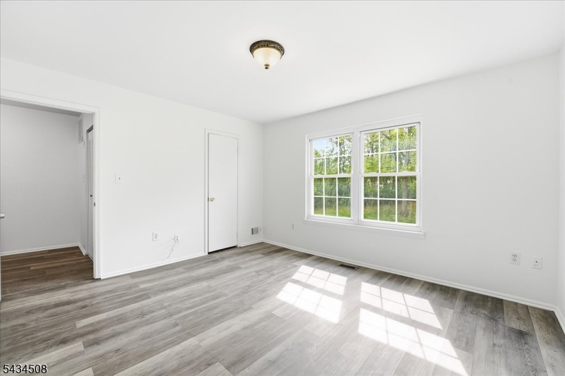 293 Gettysburg Way Property Photo 24