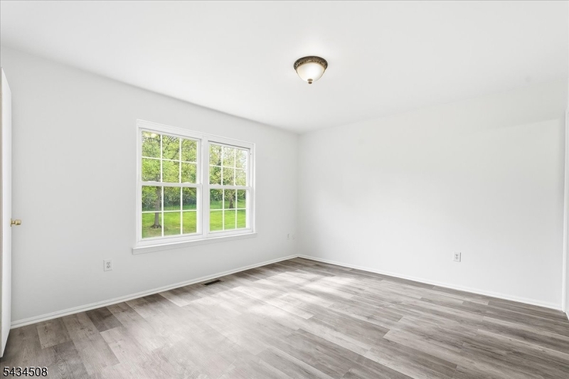 293 Gettysburg Way Property Photo 26