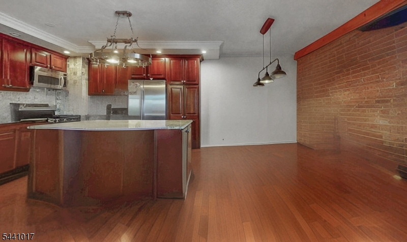 7002 Kennedy Blvd Property Photo 15