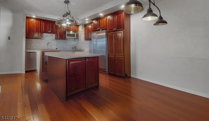7002 Kennedy Blvd Property Photo 16