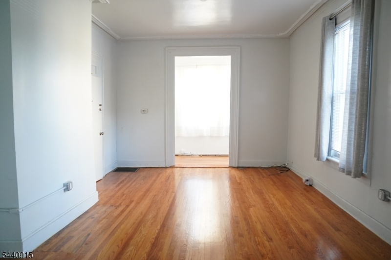 73 Hadley Ave Property Photo 5