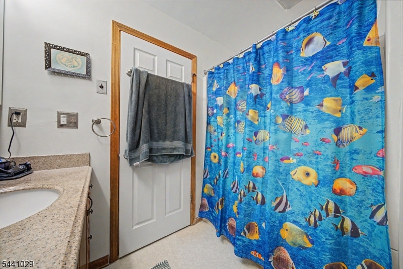 12 Amherst Ct Property Photo 6