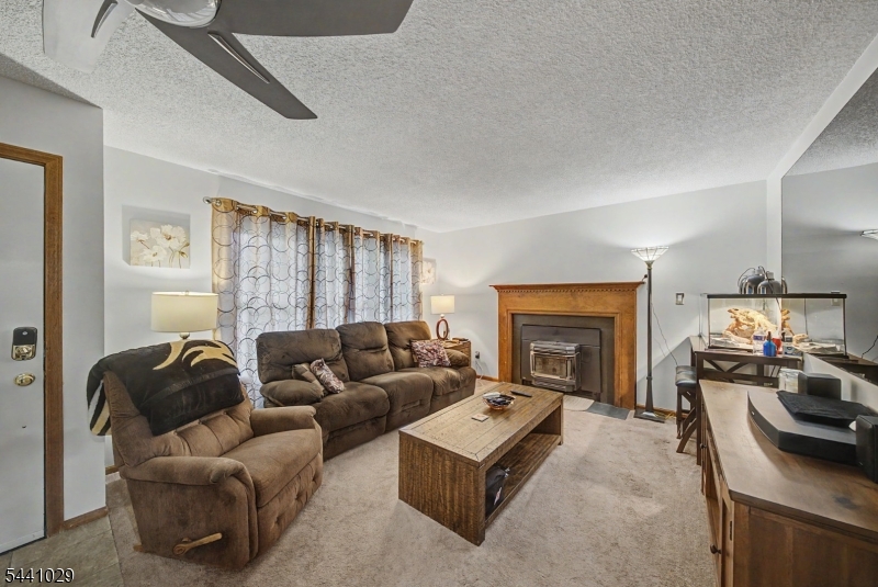 12 Amherst Ct Property Photo 9