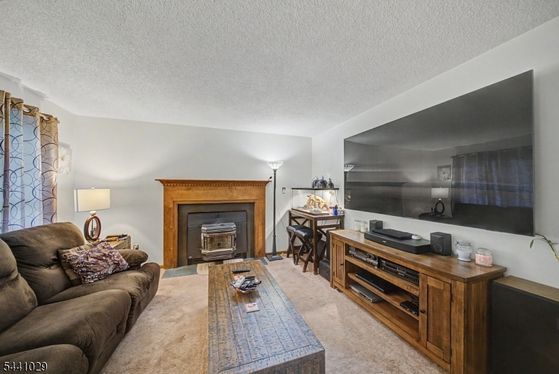 12 Amherst Ct Property Photo 10