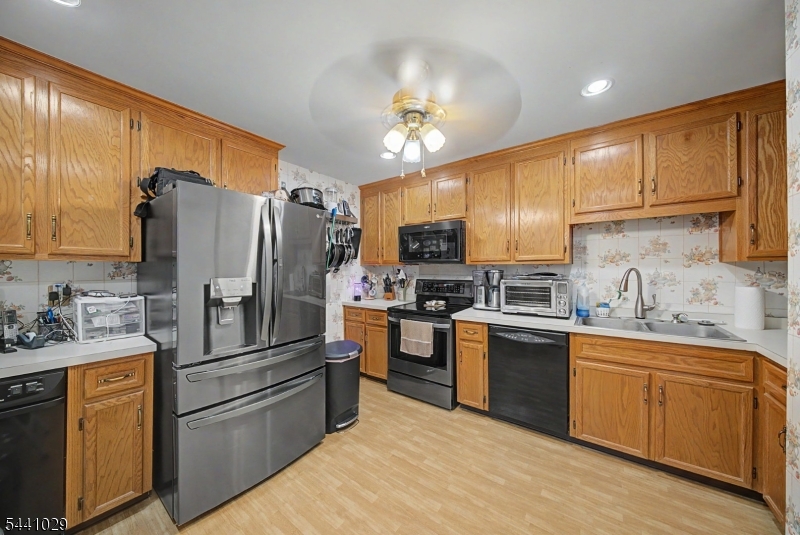 12 Amherst Ct Property Photo 11