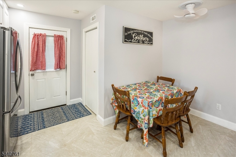 30 Hunterdon Rd Property Photo 14