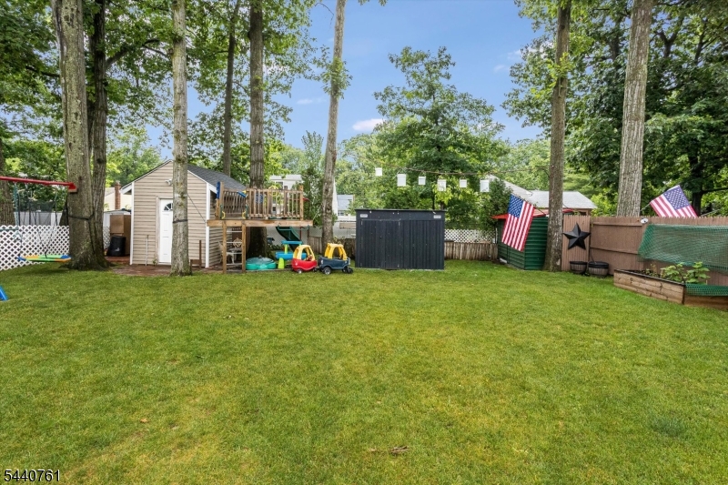 30 Hunterdon Rd Property Photo 26