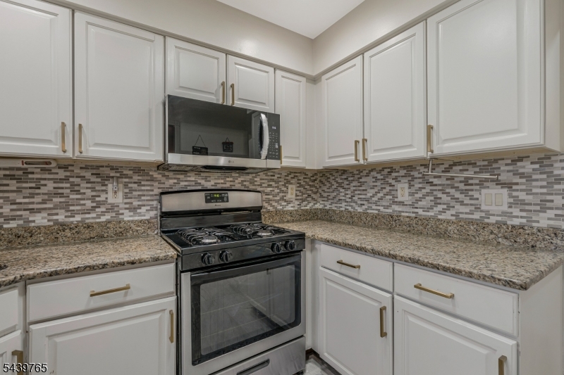 2467 State Route 10 2a Property Photo 4