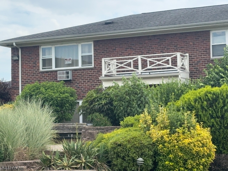 100 Bergen Boulevard Property Photo 3