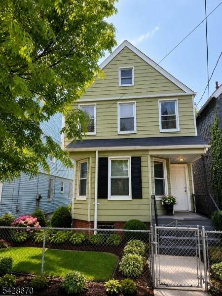 667 Scotland Rd Property Photo 1