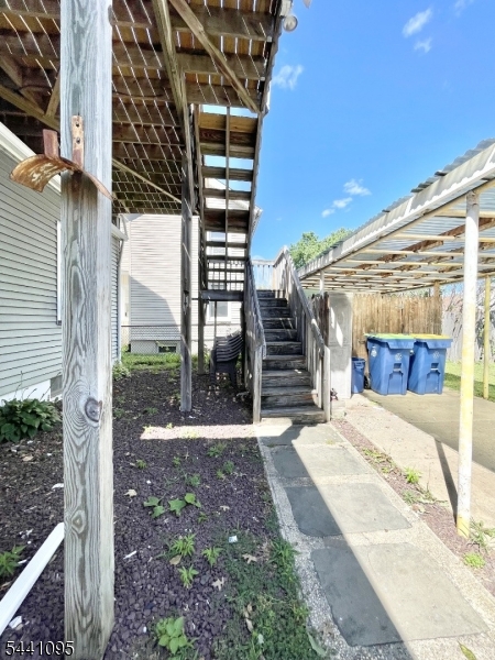 16 Jackson Ave Property Photo 27