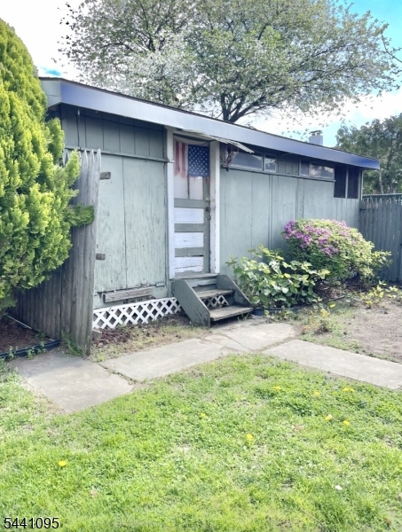 16 Jackson Ave Property Photo 36