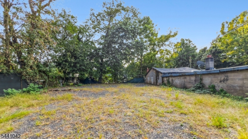 Park Ave Property Photo 2