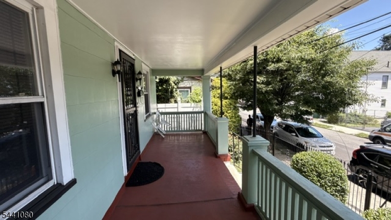 19 Mead St Property Photo 6