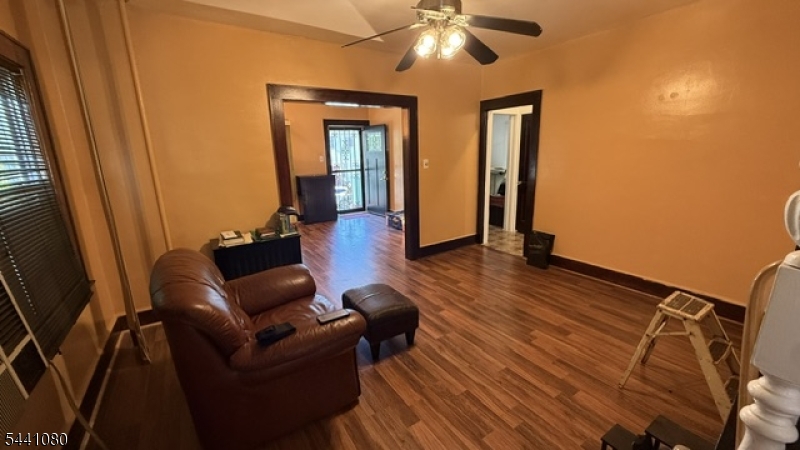 19 Mead St Property Photo 22