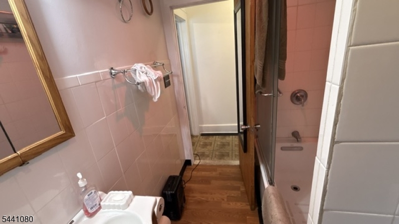 19 Mead St Property Photo 35