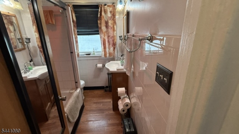 19 Mead St Property Photo 38
