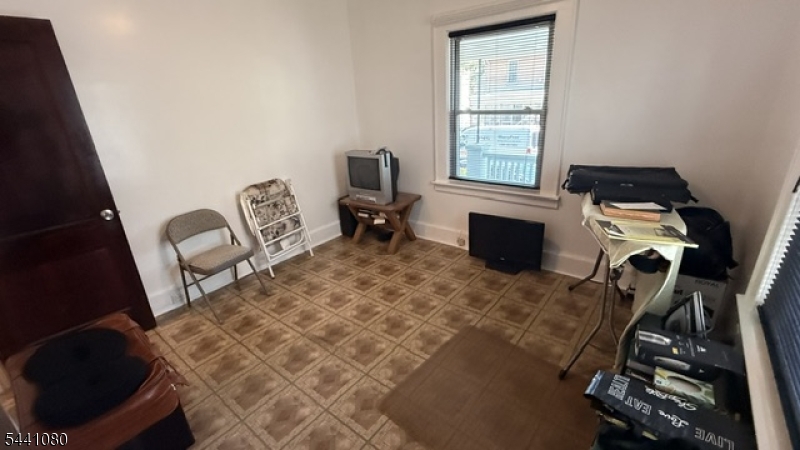 19 Mead St Property Photo 41