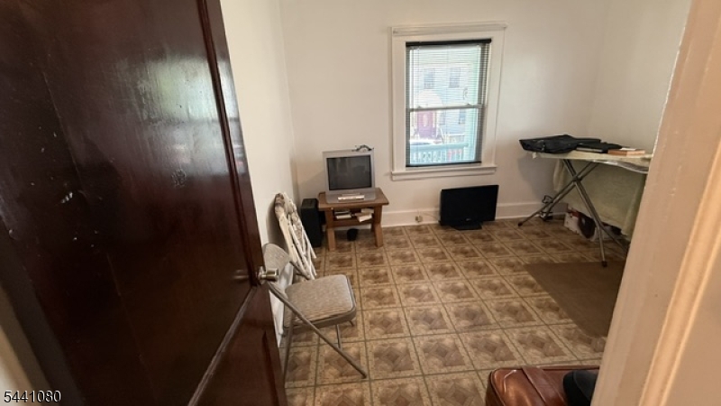 19 Mead St Property Photo 42