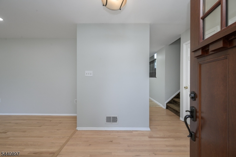 133 Hickory Rd Property Photo 3