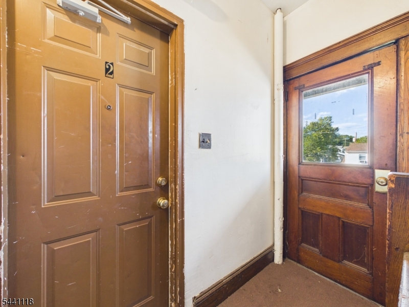 139 Fairview Ave Property Photo 4
