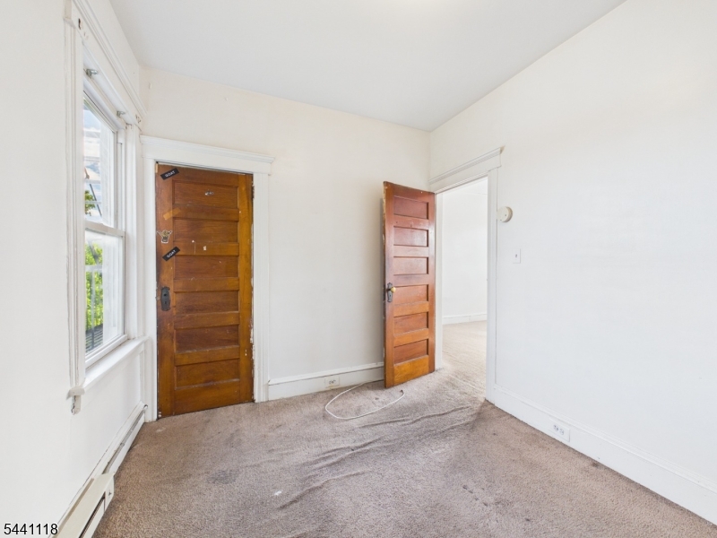 139 Fairview Ave Property Photo 14