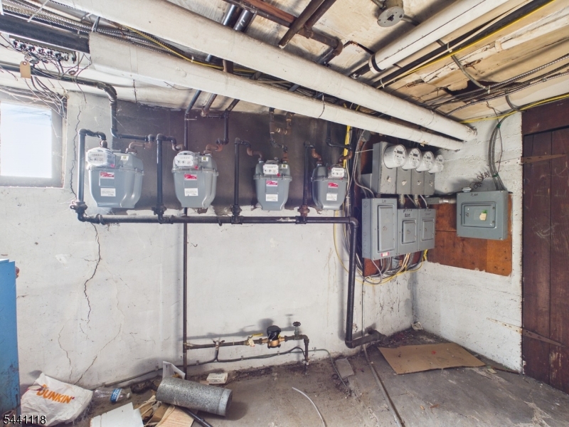 139 Fairview Ave Property Photo 31