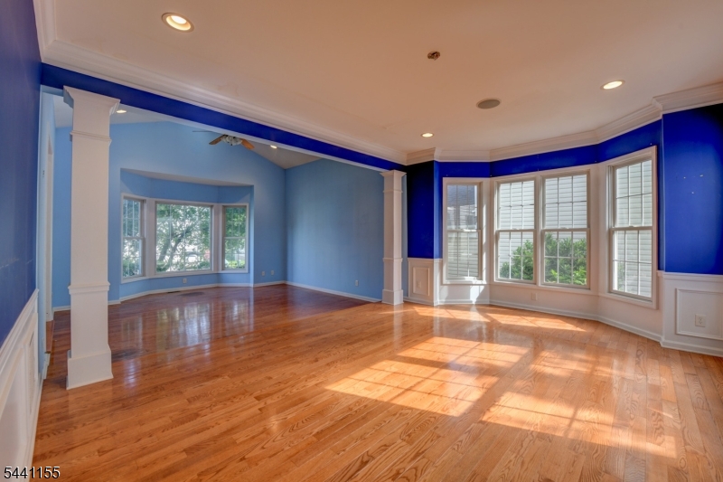 16 Commanders Ct Property Photo 9