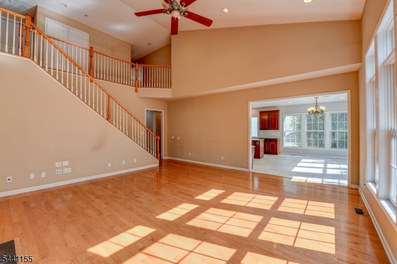 16 Commanders Ct Property Photo 15