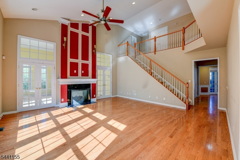 16 Commanders Ct Property Photo 18