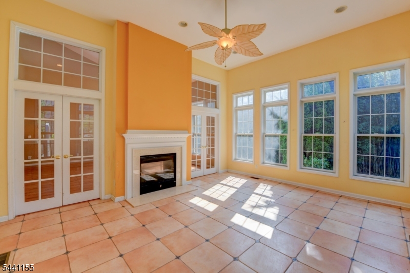 16 Commanders Ct Property Photo 19
