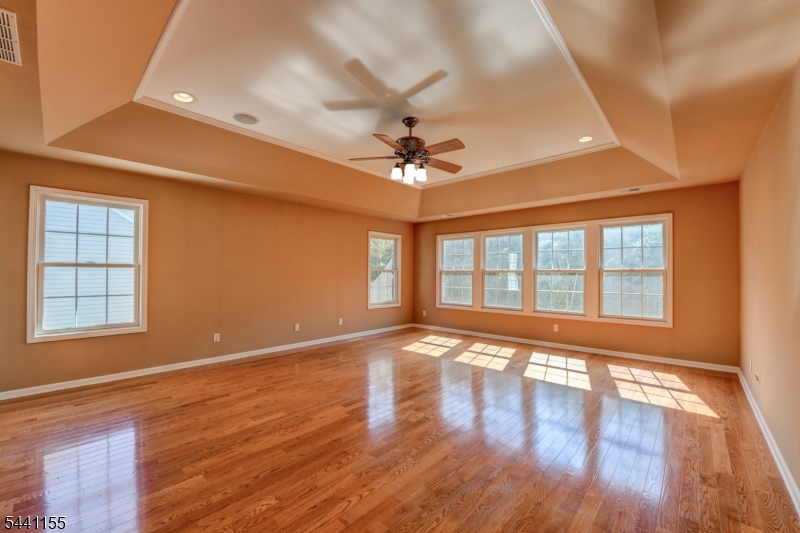 16 Commanders Ct Property Photo 26