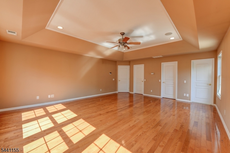 16 Commanders Ct Property Photo 27