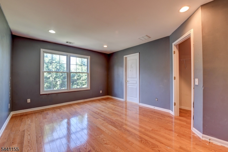 16 Commanders Ct Property Photo 31
