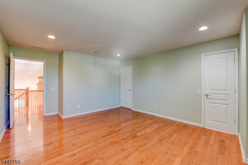 16 Commanders Ct Property Photo 33