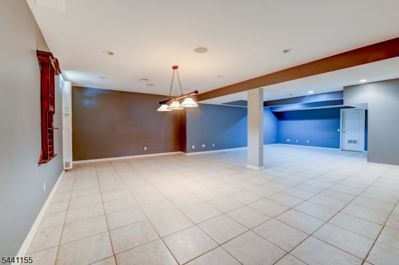 16 Commanders Ct Property Photo 41