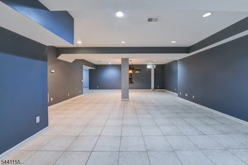 16 Commanders Ct Property Photo 42