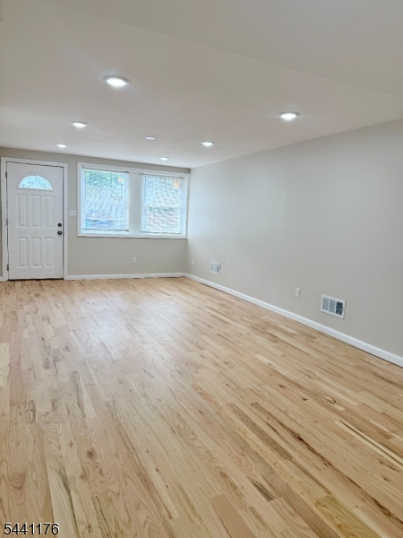 392 S 9th Street Property Photo 3